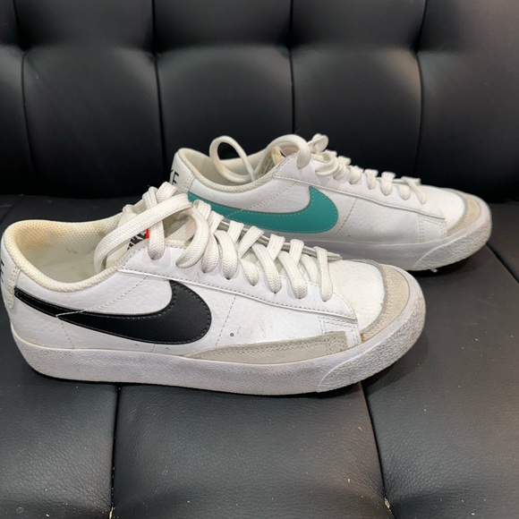 GUC Nike Blazers - Picture 2 of 6